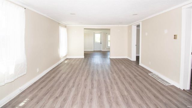 1210 Town Street, Kendallville, IN 46755