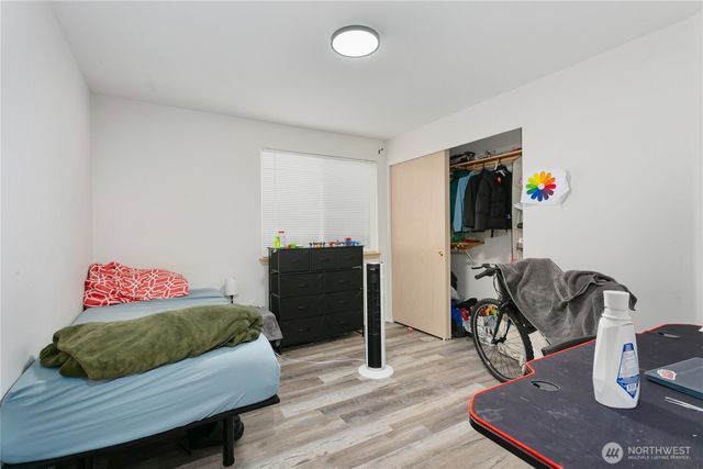 12702 -12704 119th Street Ct E, Puyallup, WA 98374