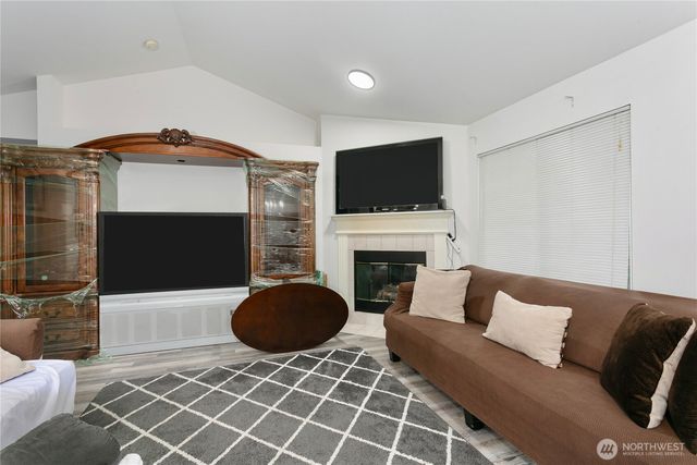12702 -12704 119th Street Ct E, Puyallup, WA 98374