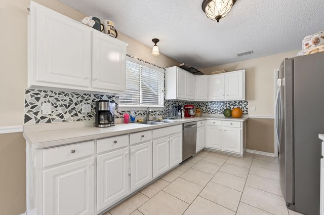 4717 Whitewater Lane, Crestview, FL 32539