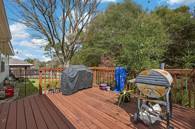 4717 Whitewater Lane, Crestview, FL 32539