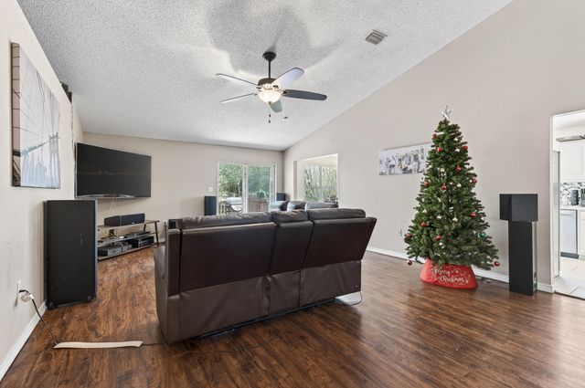 4717 Whitewater Lane, Crestview, FL 32539