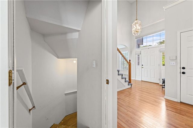 9407 N Tracy Avenue, Kansas City, MO 64155