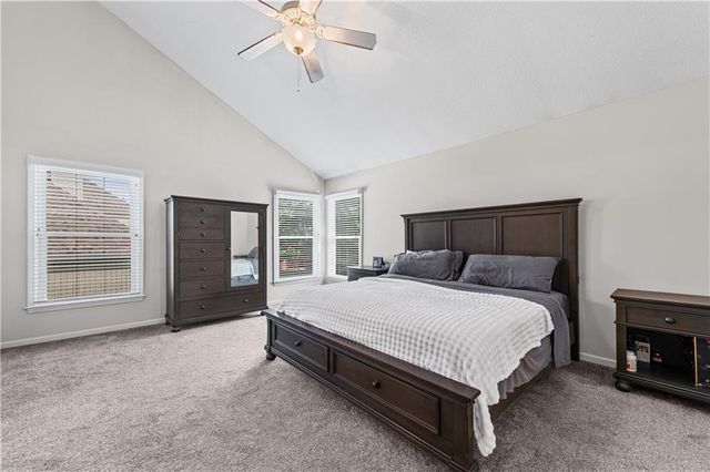 9407 N Tracy Avenue, Kansas City, MO 64155