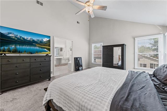 9407 N Tracy Avenue, Kansas City, MO 64155