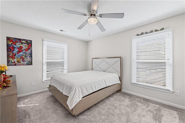 9407 N Tracy Avenue, Kansas City, MO 64155
