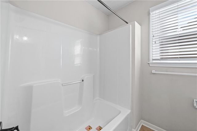 9407 N Tracy Avenue, Kansas City, MO 64155
