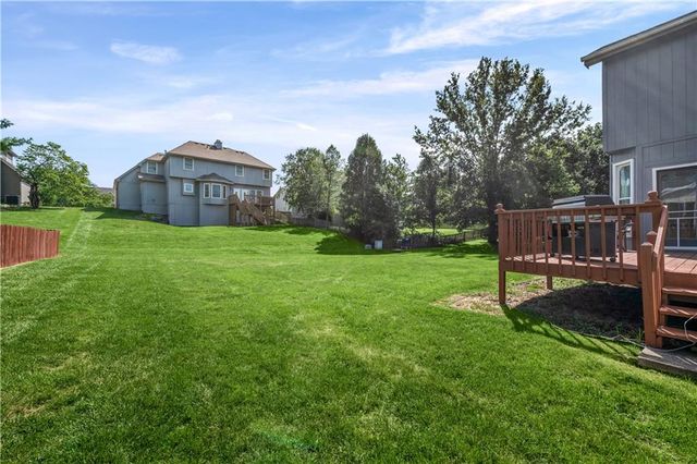 9407 N Tracy Avenue, Kansas City, MO 64155