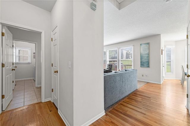 9407 N Tracy Avenue, Kansas City, MO 64155