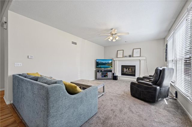 9407 N Tracy Avenue, Kansas City, MO 64155