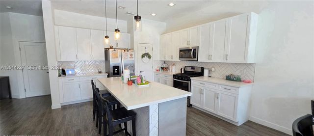 4971 Whispering Way 4971, Fort Lauderdale, FL 33312