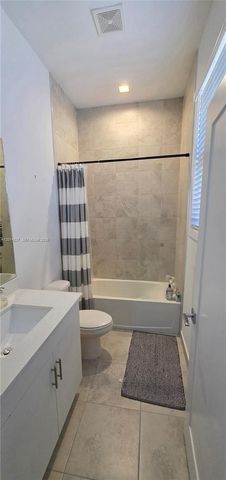 4971 Whispering Way 4971, Fort Lauderdale, FL 33312
