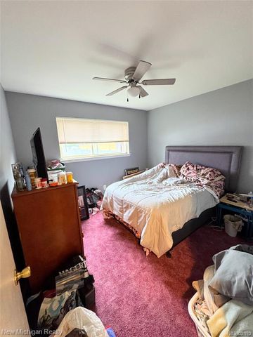 25888 Carl Street, Roseville, MI 48066