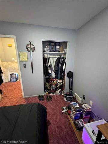 25888 Carl Street, Roseville, MI 48066