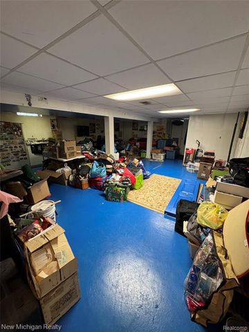 25888 Carl Street, Roseville, MI 48066