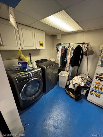 25888 Carl Street, Roseville, MI 48066