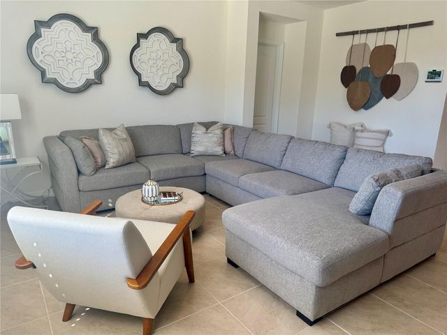 438 CONWAY AVENUE, St Cloud, FL 34771