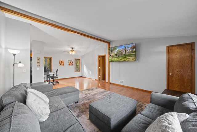 2121 Adelia AVENUE, Delavan, WI 53115