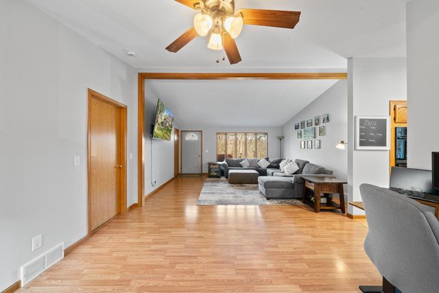 2121 Adelia AVENUE, Delavan, WI 53115