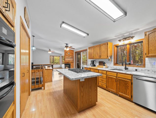 2121 Adelia AVENUE, Delavan, WI 53115