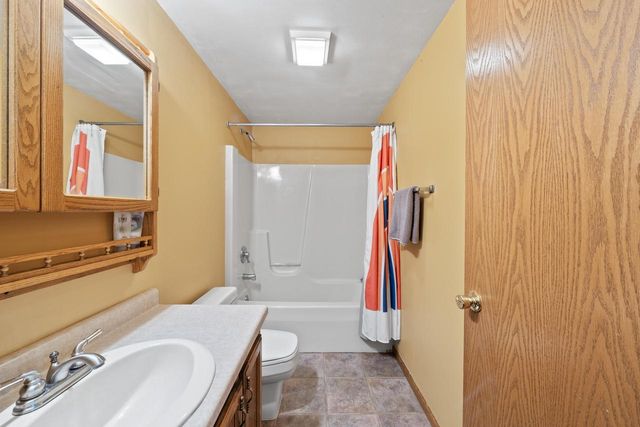 2121 Adelia AVENUE, Delavan, WI 53115