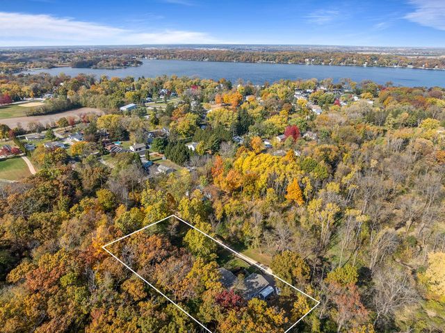 2121 Adelia AVENUE, Delavan, WI 53115