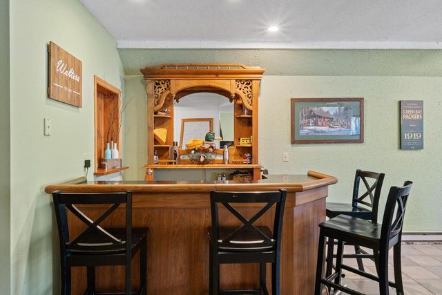 2121 Adelia AVENUE, Delavan, WI 53115