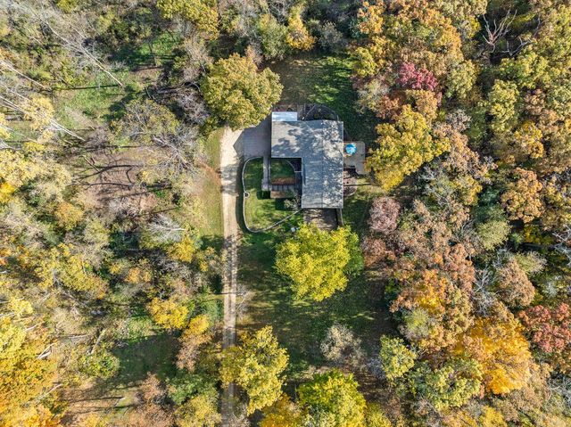 2121 Adelia AVENUE, Delavan, WI 53115