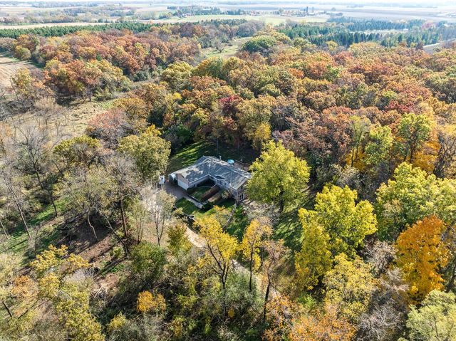 2121 Adelia AVENUE, Delavan, WI 53115