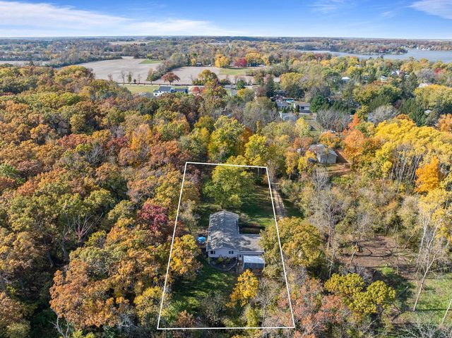 2121 Adelia AVENUE, Delavan, WI 53115