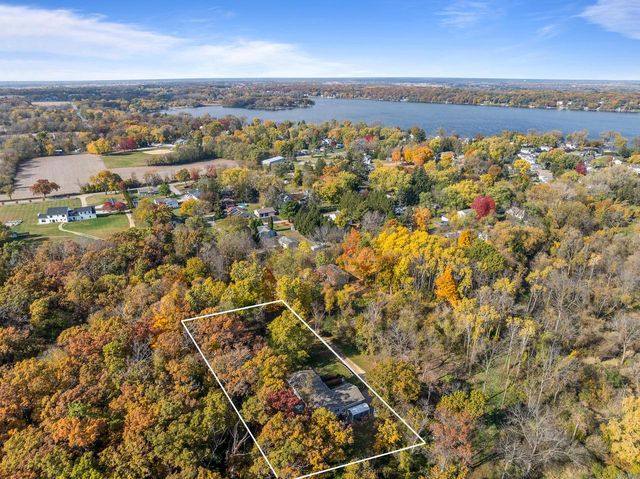 2121 Adelia AVENUE, Delavan, WI 53115