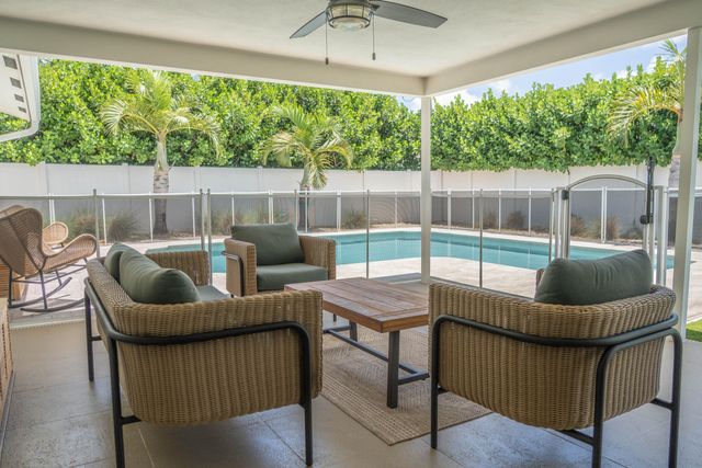 1058 NW 6th Drive, Boca Raton, FL 33486