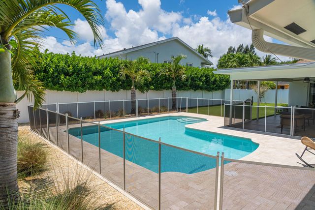 1058 NW 6th Drive, Boca Raton, FL 33486