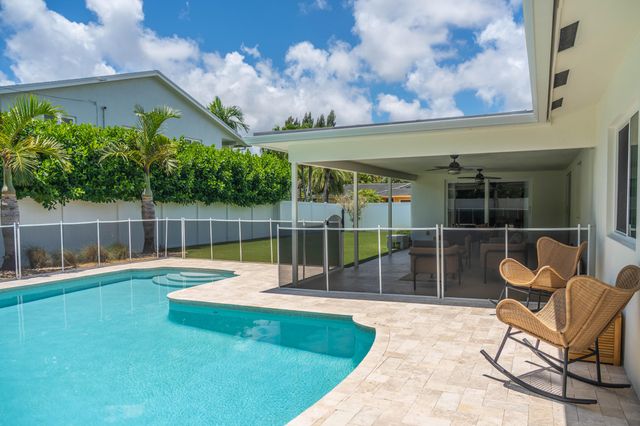 1058 NW 6th Drive, Boca Raton, FL 33486