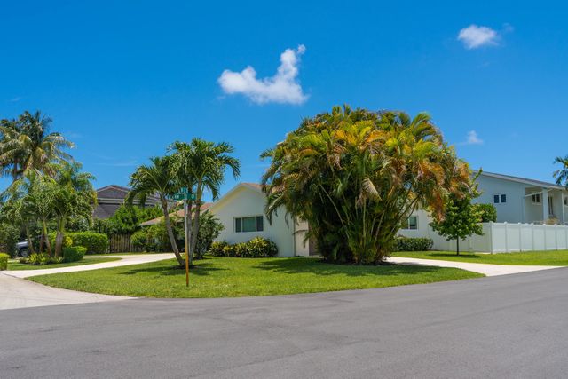 1058 NW 6th Drive, Boca Raton, FL 33486
