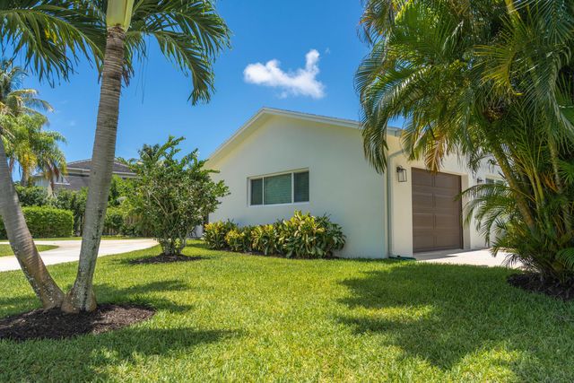 1058 NW 6th Drive, Boca Raton, FL 33486
