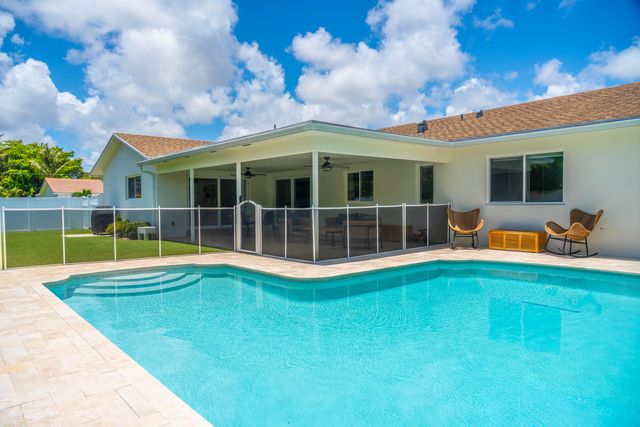 1058 NW 6th Drive, Boca Raton, FL 33486