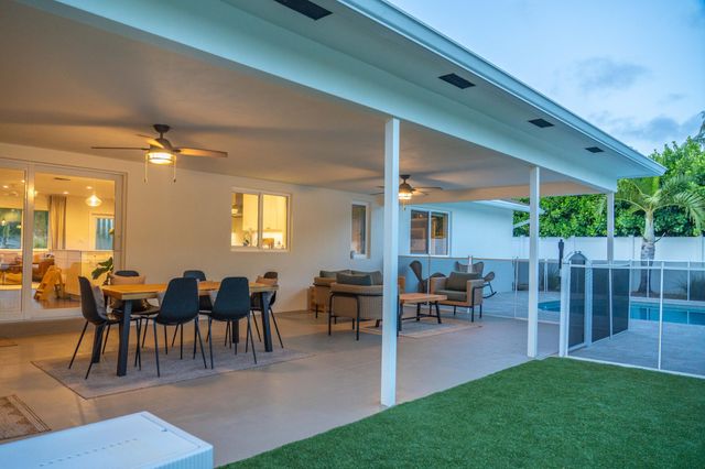 1058 NW 6th Drive, Boca Raton, FL 33486