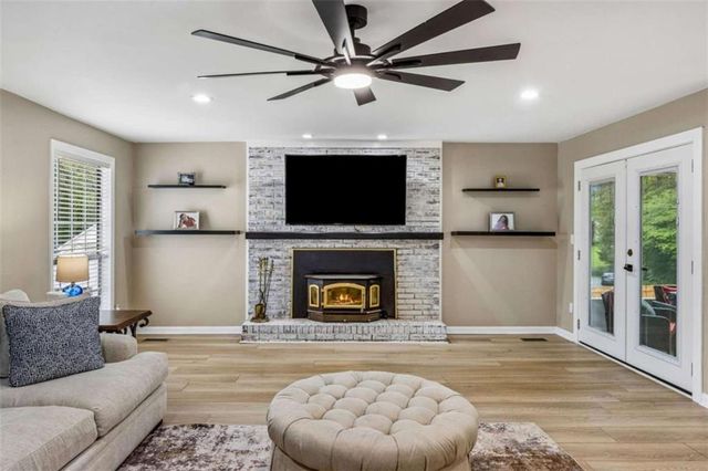 32 Quail Run, Hoschton, GA 30548