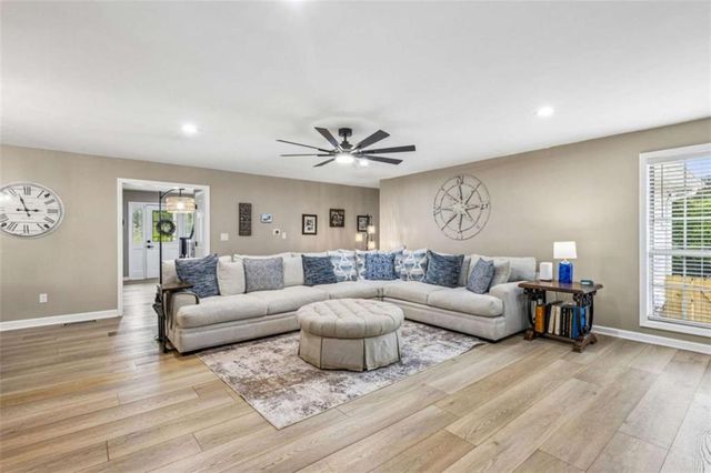 32 Quail Run, Hoschton, GA 30548