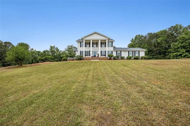 32 Quail Run, Hoschton, GA 30548