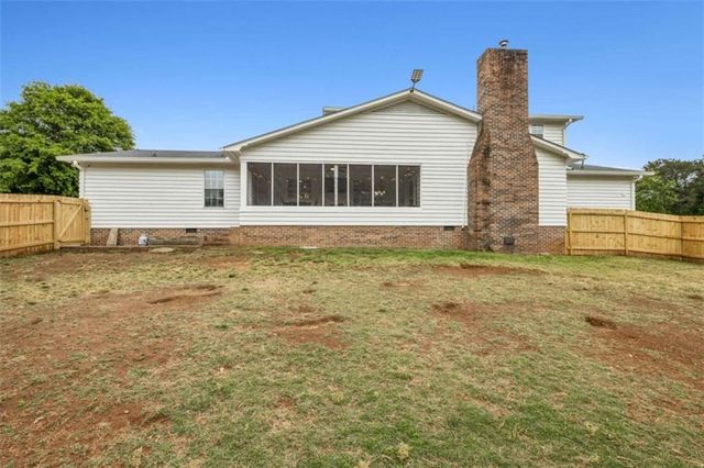 32 Quail Run, Hoschton, GA 30548