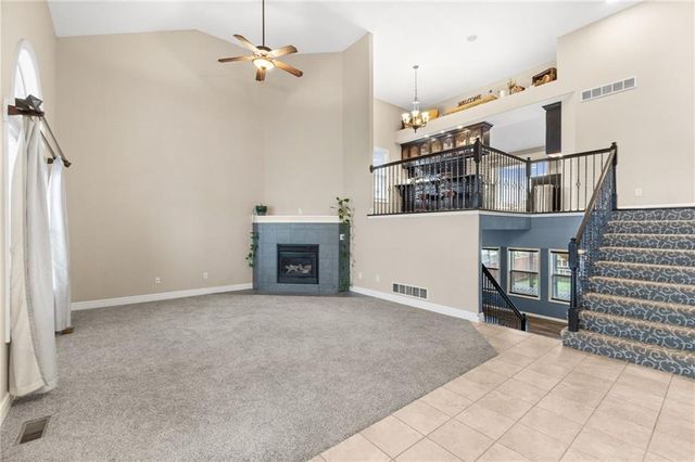 1501 Johnston Drive, Raymore, MO 64083