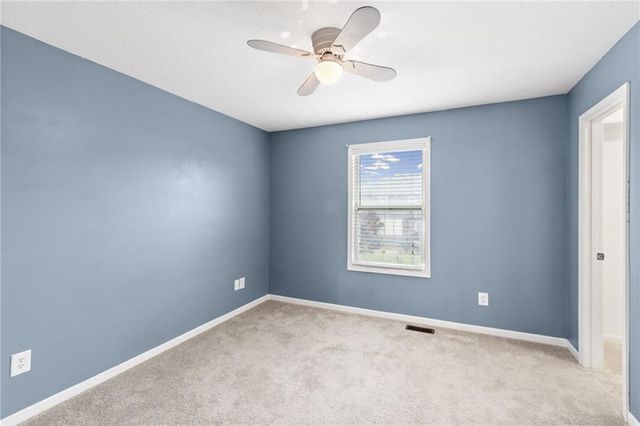 1501 Johnston Drive, Raymore, MO 64083