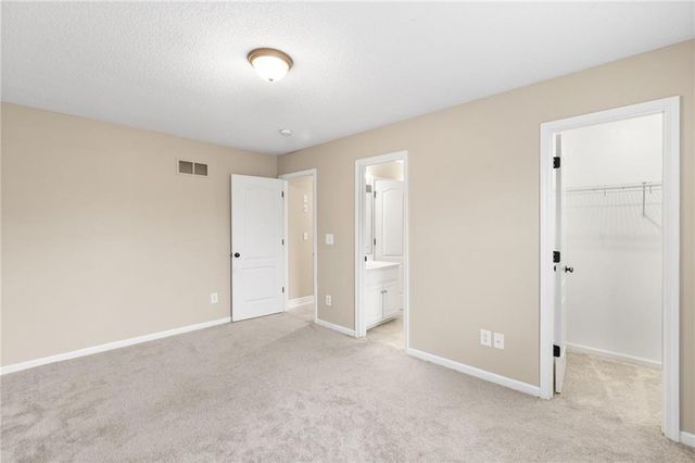 1501 Johnston Drive, Raymore, MO 64083