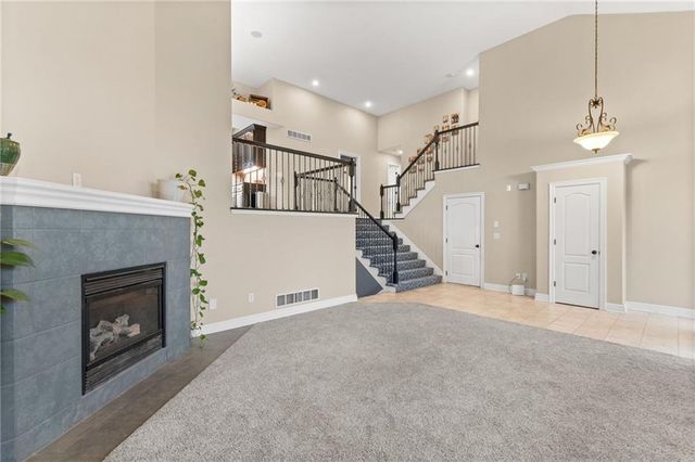1501 Johnston Drive, Raymore, MO 64083