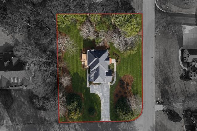 1700 Canterbury Pointe SE, Conyers, GA 30013