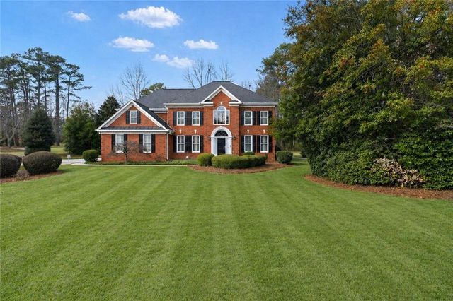 1700 Canterbury Pointe SE, Conyers, GA 30013