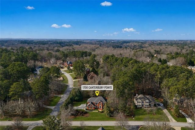 1700 Canterbury Pointe SE, Conyers, GA 30013