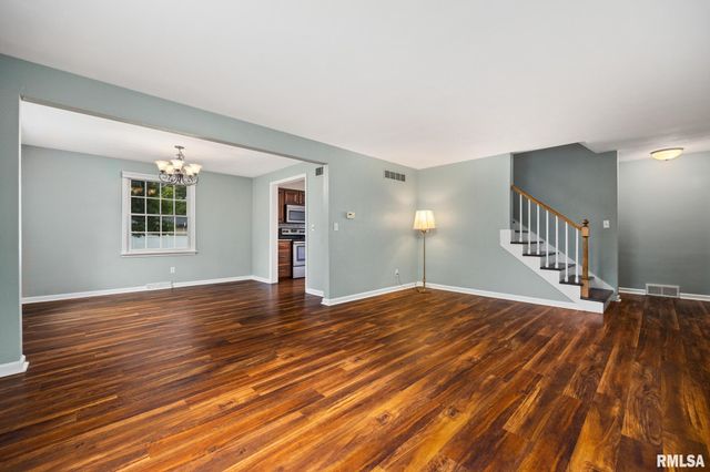 433 E FERNWOOD Street, Morton, IL 61550